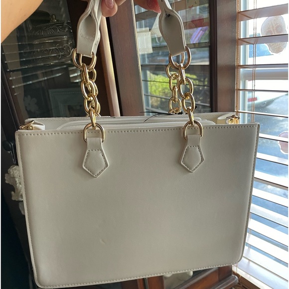 White pleather purse - Picture 3 of 5